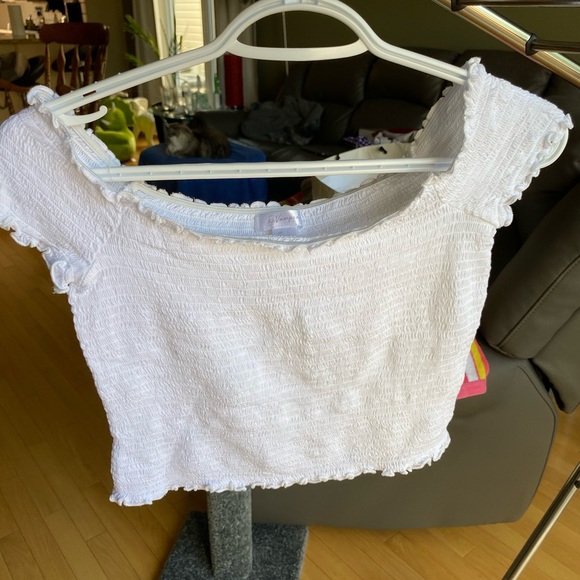 white cropped top - Picture 1 of 3